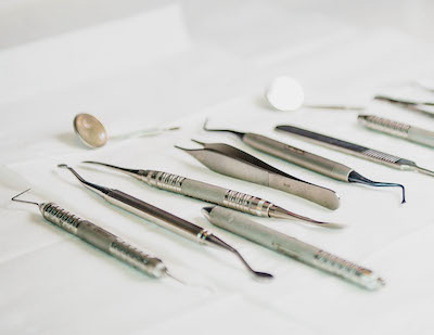 Drying dental instruments